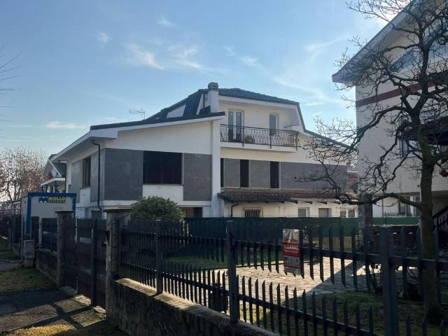 Villa Indipendente in vendita a Piemonte, Torino