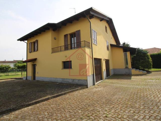 Villa Indipendente in vendita a Piemonte, Novara