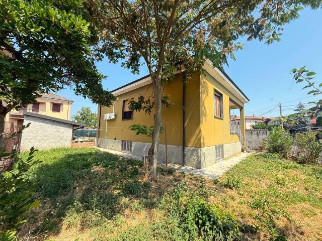 Villa Indipendente in vendita a Vistarino, Lombardia