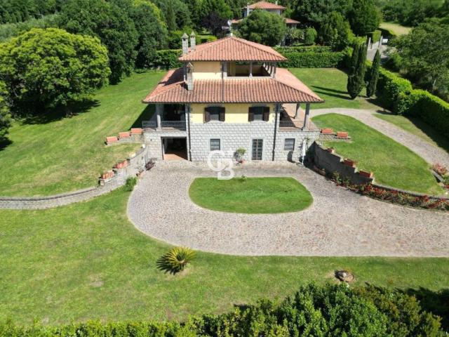 Villa Indipendente in vendita a Mazzetta, Viterbo