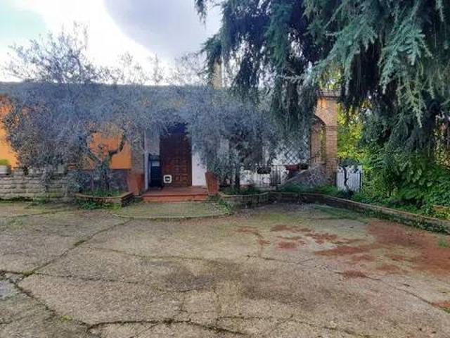 Villa Indipendente in vendita a Viterbo, Lazio