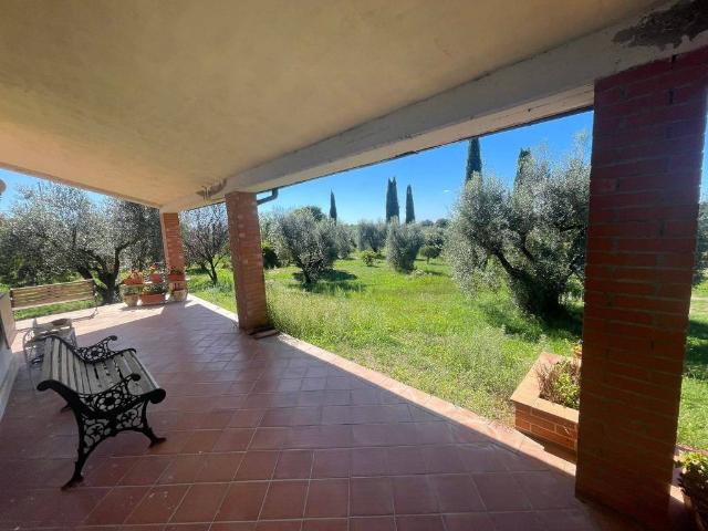 Villa Indipendente in vendita a Viterbo, Lazio
