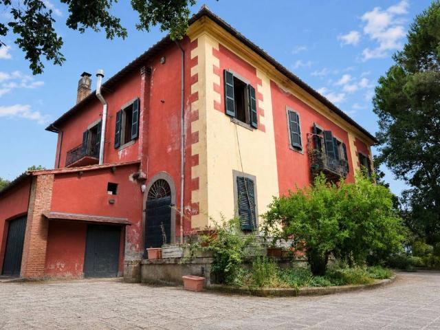 Villa Indipendente in vendita a La Quercia, Viterbo