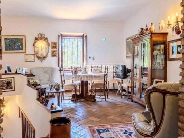 Villa Indipendente in vendita a Viterbo, Lazio