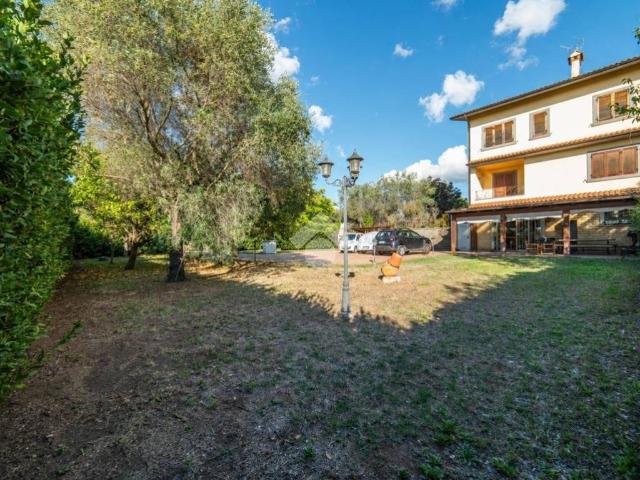 Villa Indipendente in vendita a Ponte di Cetti, Viterbo