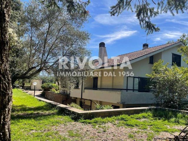 Villa Indipendente in vendita a Viterbo, Lazio