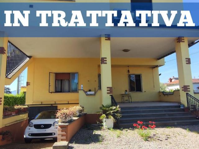Villa Indipendente in vendita a Viterbo, Lazio