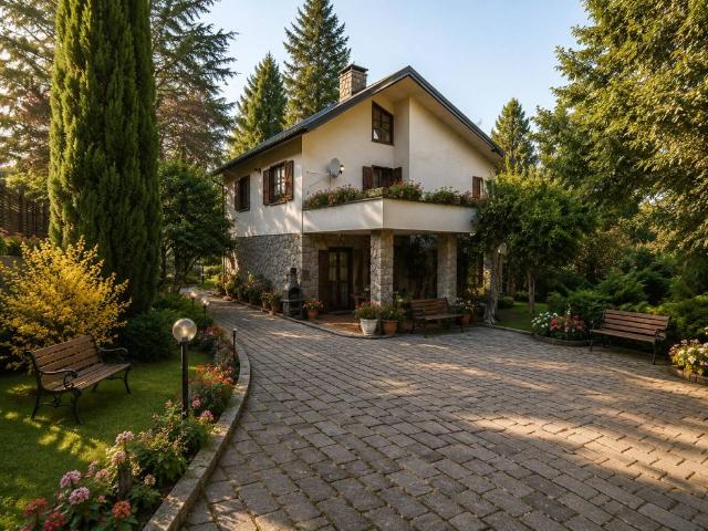Villa Indipendente in vendita a Viterbo, Lazio
