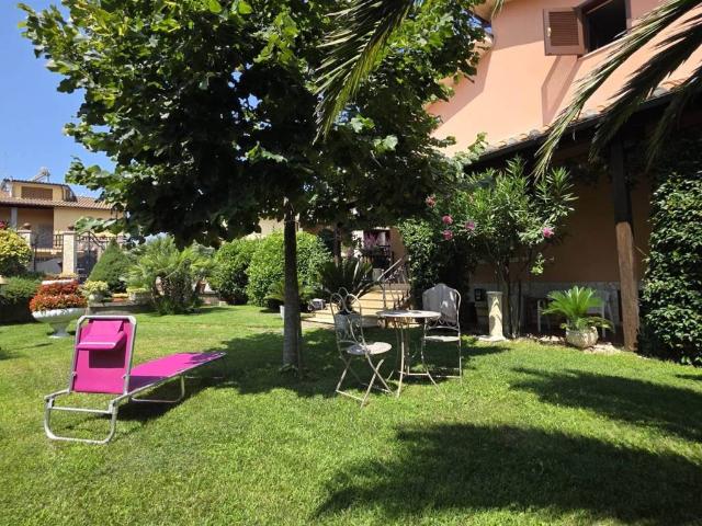 Villa Indipendente in vendita a Vitorchiano, Lazio