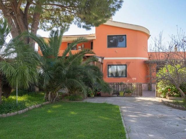 Villa Indipendente in vendita a Vittoria, Sicilia