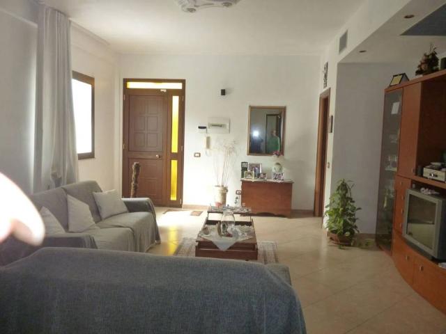 Villa Indipendente in vendita a Vittoria, Sicilia