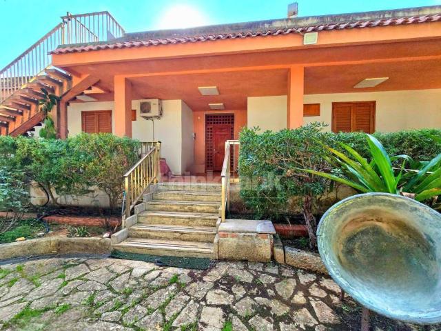 Villa Indipendente in vendita a Vittoria, Sicilia
