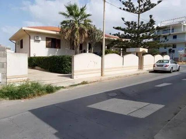 Villa Indipendente in vendita a Vittoria, Sicilia