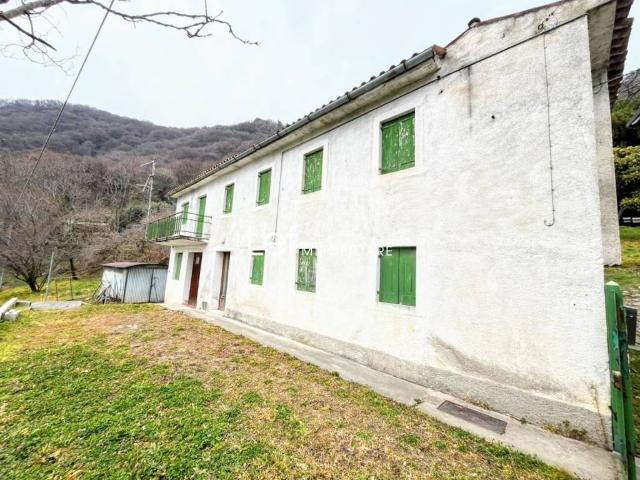 Villa Indipendente in vendita a Vittorio Veneto, Veneto