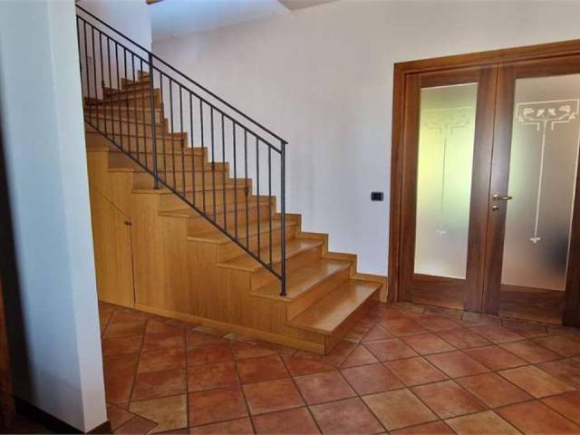 Villa Indipendente in vendita a Vittorio Veneto, Veneto