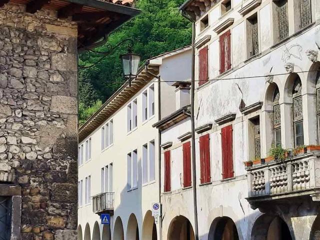 Villa Indipendente in vendita a Serravalle, Vittorio Veneto
