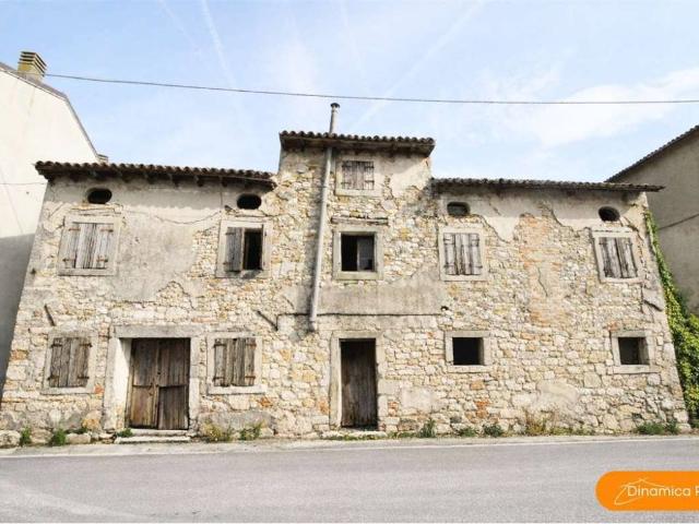 Villa Indipendente in vendita a Vittorio Veneto, Veneto