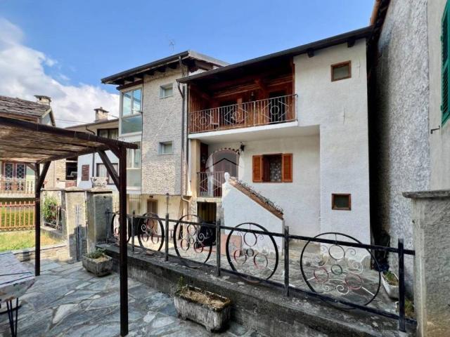 Villa Indipendente in vendita a Unione Montana Alpi Graie, Piemonte
