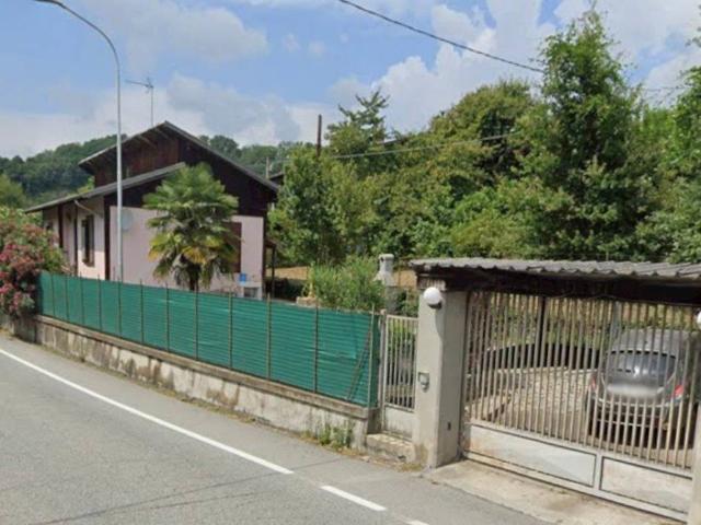 Villa Indipendente in vendita a Piemonte, Biella