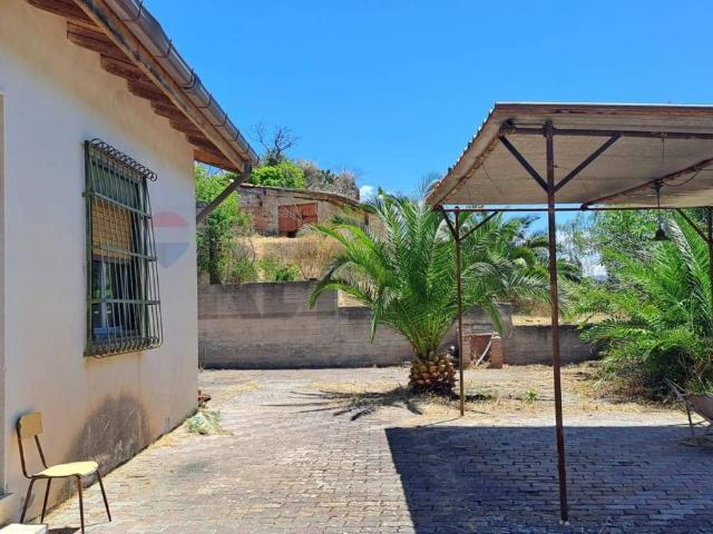 Villa Indipendente in vendita a Cunzirìa, Vizzini