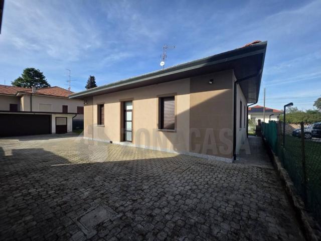 Villa Indipendente in vendita a Castelnovate (SF), Vizzola Ticino