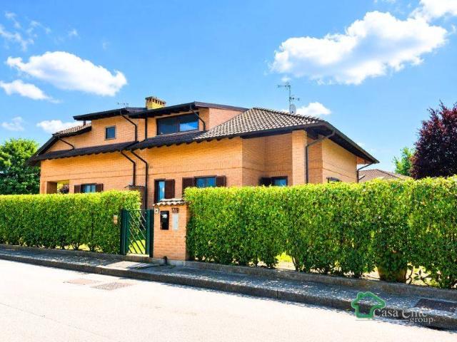 Villa Indipendente in vendita a Sarmazzano, Vizzolo Predabissi