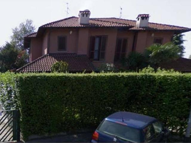 Villa Indipendente in vendita a Vizzolo Predabissi, Lombardia