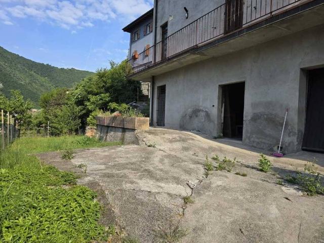 Villa Indipendente in vendita a Comunità montana della Valle Sabbia, Vobarno