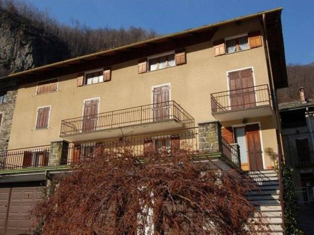 Villa Indipendente in vendita a Cellio con Breia, Piemonte