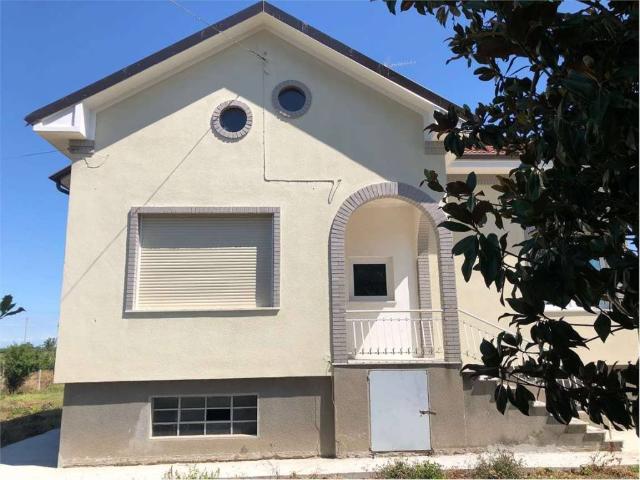 Villa Indipendente in vendita a Benvenuti, Voghera