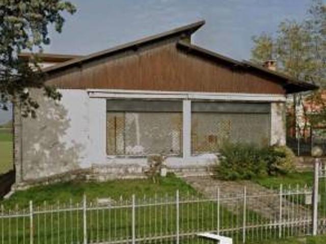 Villa Indipendente in vendita a Voghera, Lombardia