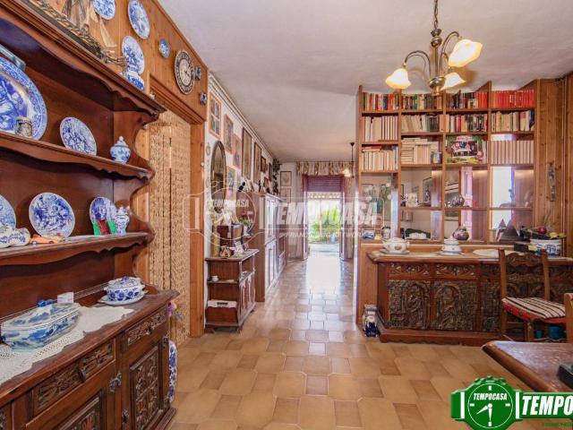 Villa Indipendente in vendita a Voghera, Lombardia