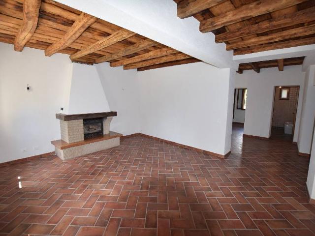 Villa Indipendente in vendita a Zona PEEP, Volpago Del Montello