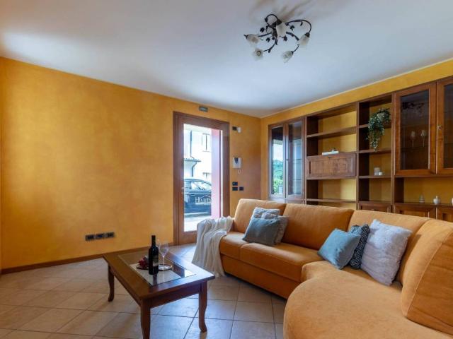 Villa Indipendente in vendita a Volpago Del Montello, Veneto
