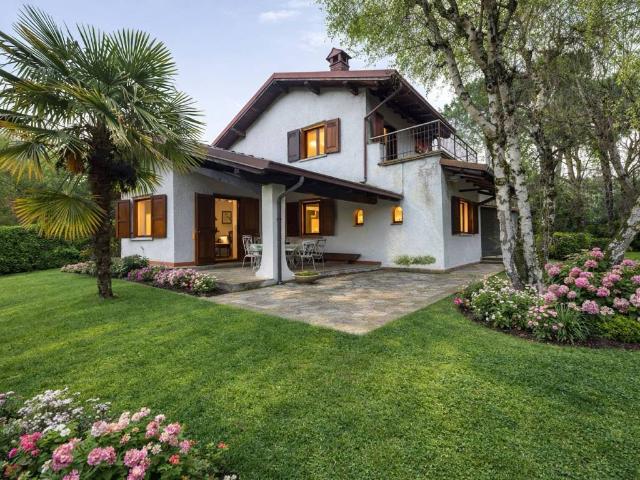 Villa Indipendente in vendita a Volpara, Lombardia