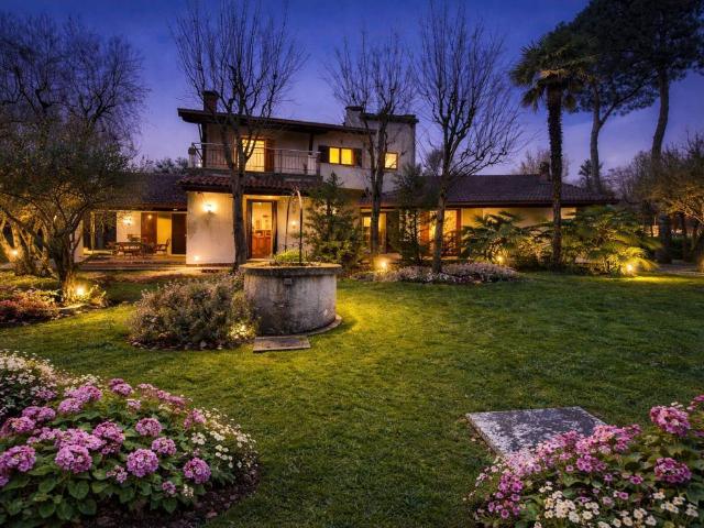 Villa Indipendente in vendita a Volpara, Lombardia