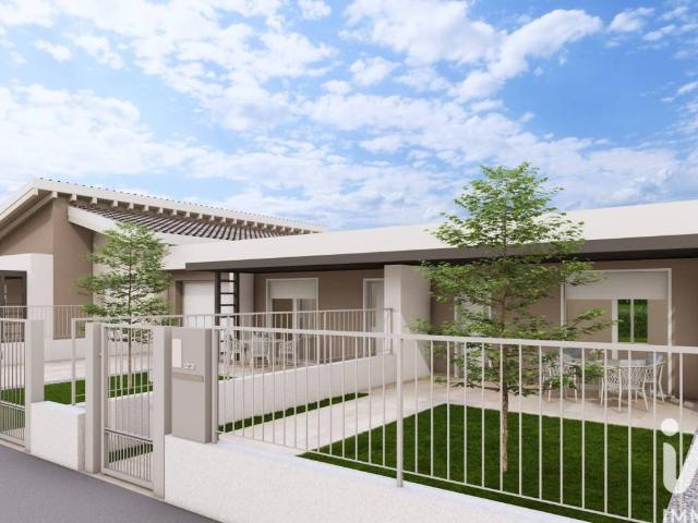 Villa Indipendente in vendita a Volta Mantovana, Lombardia