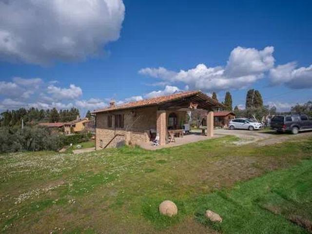 Villa Indipendente in vendita a Volterra, Toscana