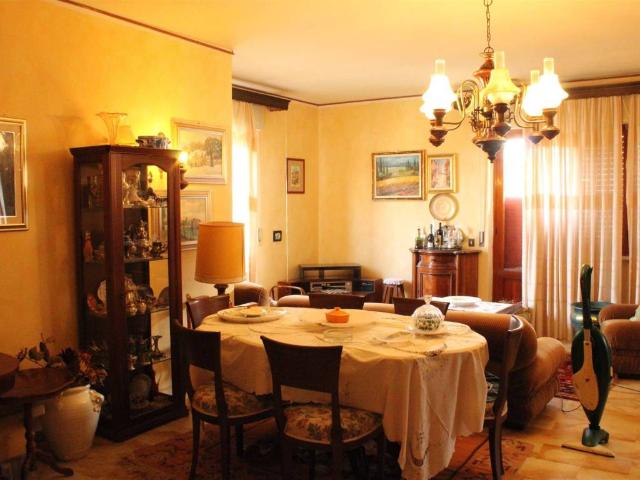 Villa Indipendente in vendita a Volterra, Toscana