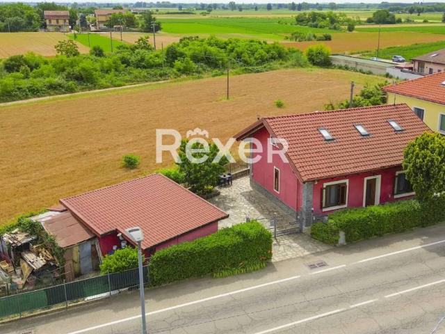 Villa Indipendente in vendita a Gerbole, Piemonte