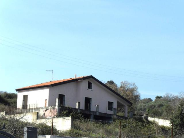 Villa Indipendente in vendita a Poggiofelice, Zafferana Etnea