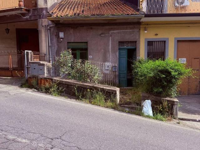 Villa Indipendente in vendita a Zafferana Etnea, Sicilia