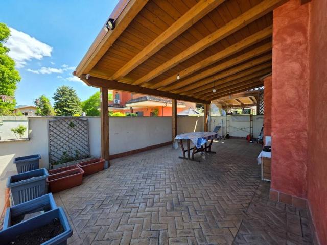 Villa Indipendente in vendita a Borgo San Martino, Roma Capitale