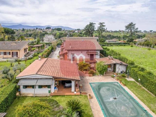 Villa Indipendente in vendita a Borgo San Martino, Roma Capitale