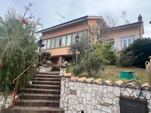 Villa Indipendente in vendita a Roma Capitale, Lazio