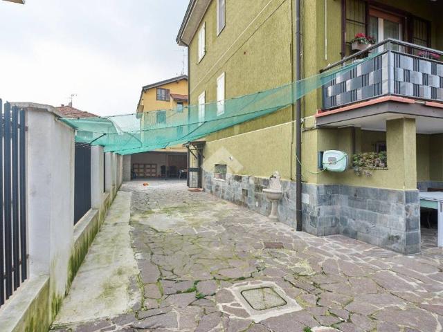 Villa Indipendente in vendita a Zelo Buon Persico, Lombardia