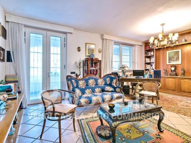 Villa Indipendente in vendita a Zelo Buon Persico, Lombardia