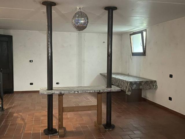 Villa Indipendente in vendita a Muzzano, Zelo Buon Persico