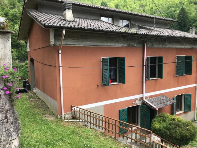 Villa Indipendente in vendita a Unione di comuni Montana Lunigiana, Zeri