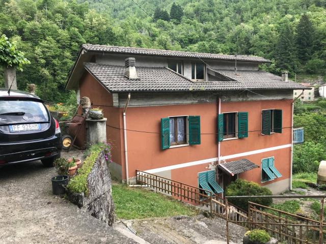 Villa Indipendente in vendita a Unione di comuni Montana Lunigiana, Zeri